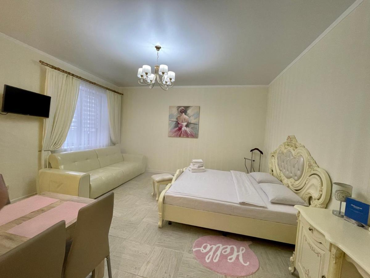 Lebediny Guest House ブレスト エクステリア 写真