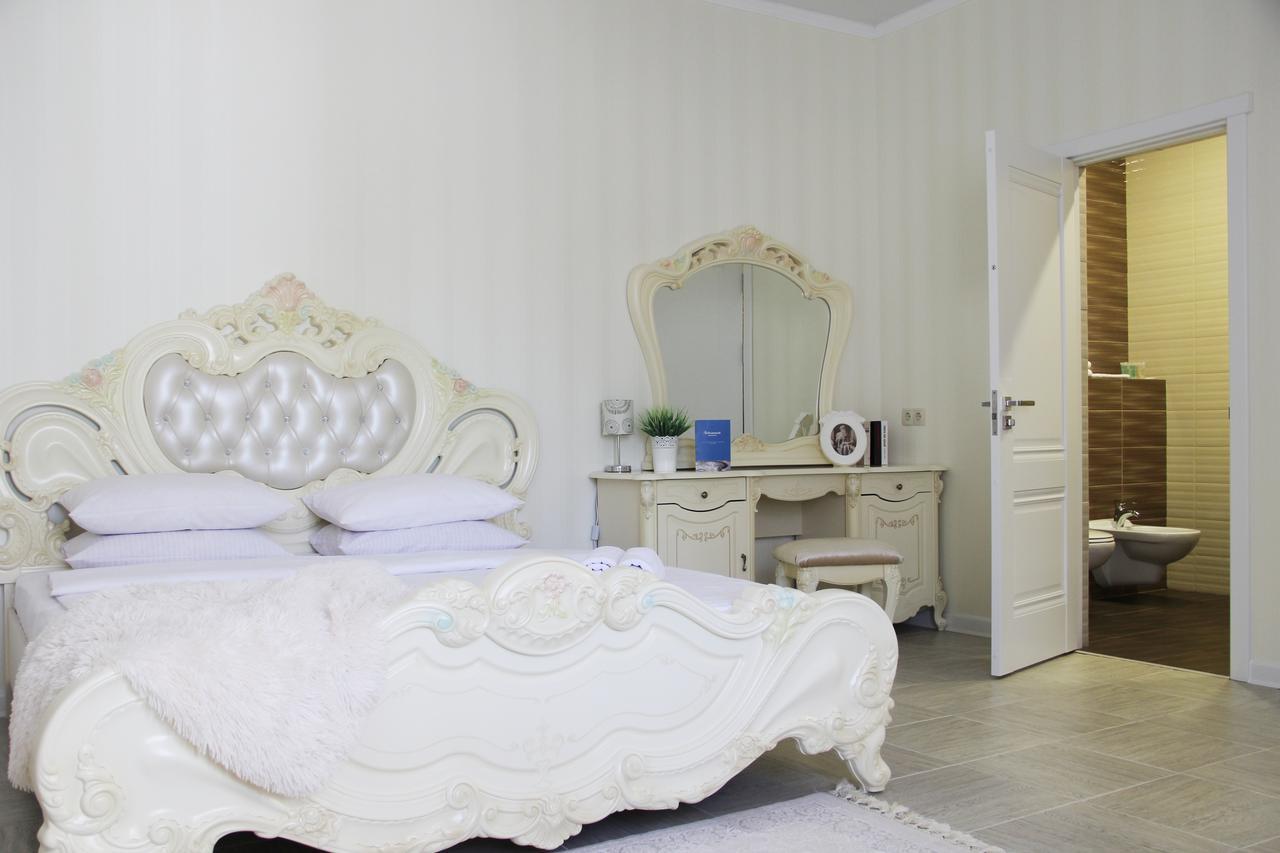 Lebediny Guest House ブレスト エクステリア 写真